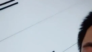 年轻小情侣带新人闺蜜观战，日常直播秀，无套做爱，道具自慰年轻真好白浆好多