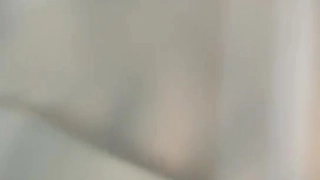 意大利主人草自己的母狗并口爆