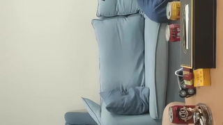 越してきたシングルマザーは、明るい雰囲気を出しながらもいつも寂しげ…2 新しく引っ越してきた隣人は美人なシングルマザーだった