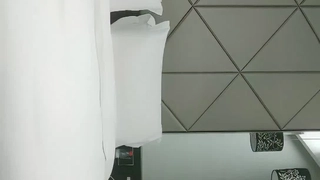 禁忌的继兄弟在宿舍房间里和他的朋友做爱 - FuckAnyTime