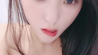 谢谢你的爱刘德华趁着做运输的老公不在，偷偷的操她老婆，真实刺激减介内查勘