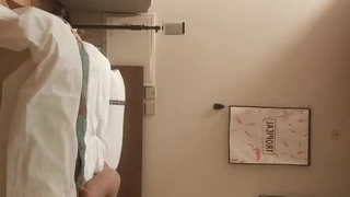 极品巨乳美女和炮友啪啪,摇起来超诱惑下面阴毛浓密性感好想给她舔舔