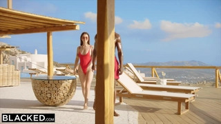 MIAA-767 白衣を脱いだキミも好きだ 夜勤中に時短不倫を愉しむ巨乳人妻ナースと旦那が出張中の2日間 一泊外